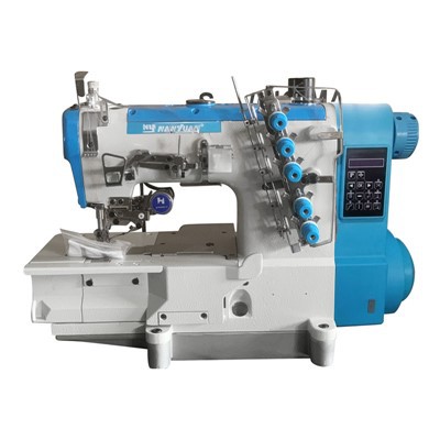 Plavi industrijski šivaći stroj